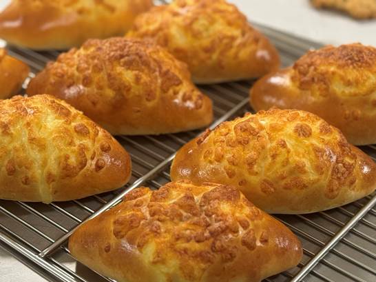 从传统到创新：日式面包的演变之旅